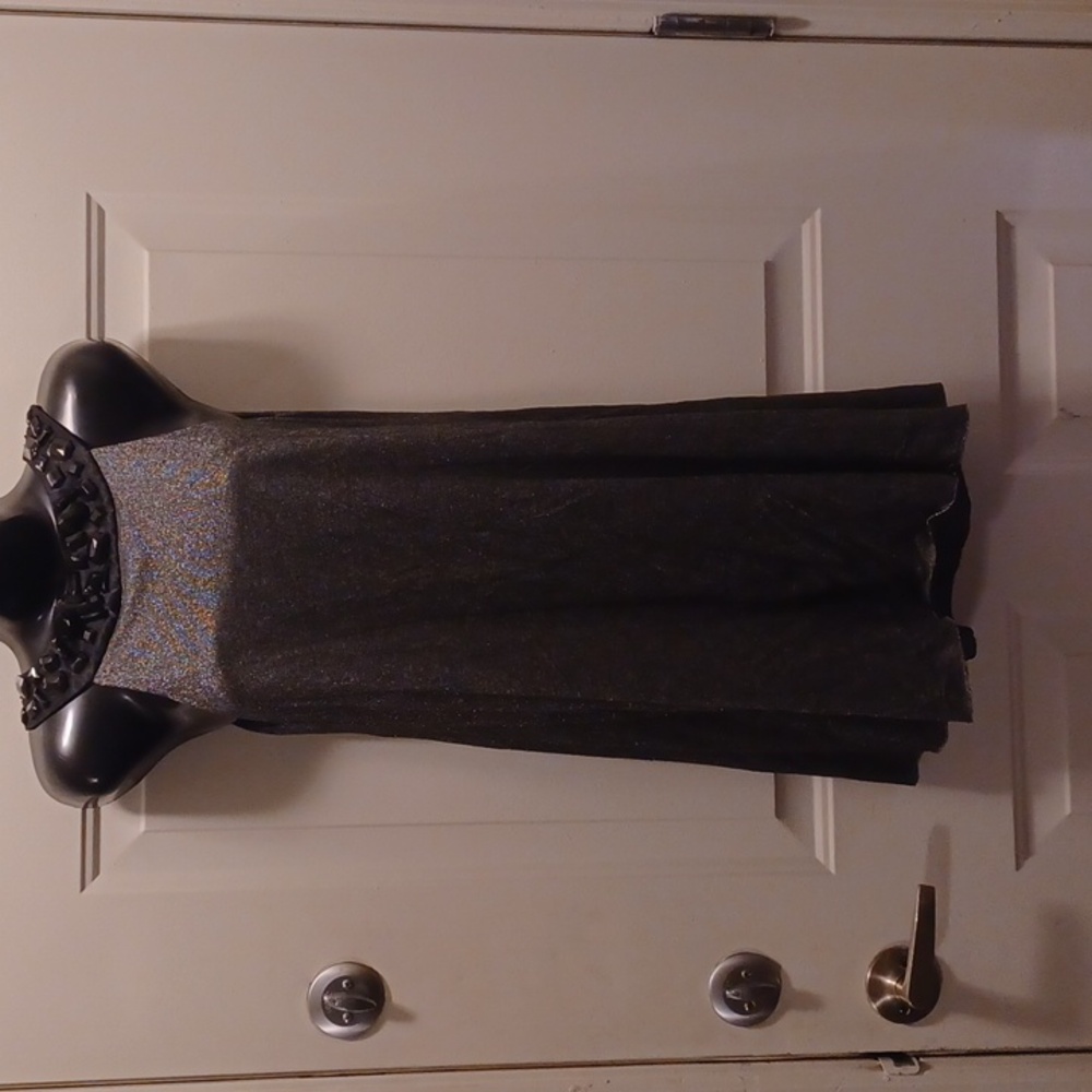 Matty M,  XS Shimmering Top or Dress. Spring/Summer!